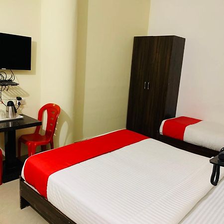 Western Silicon Hotel Kammasandra Extérieur photo