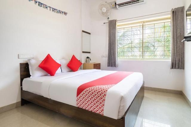 Western Silicon Hotel Kammasandra Extérieur photo