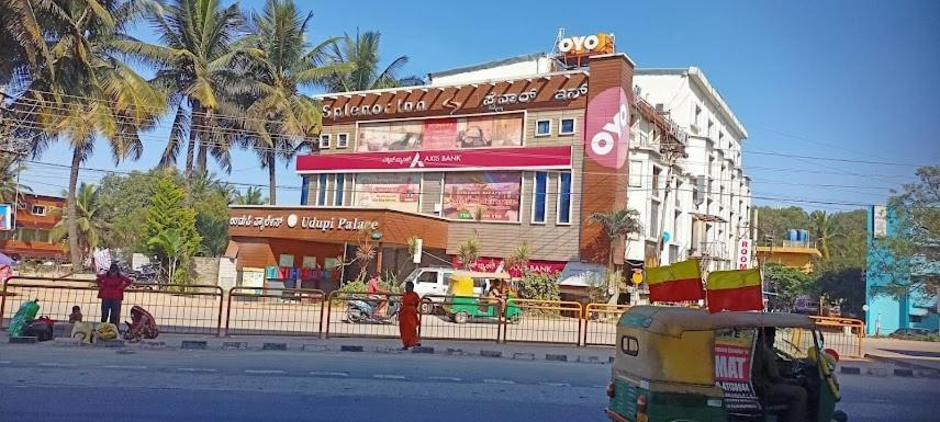 Western Silicon Hotel Kammasandra Extérieur photo